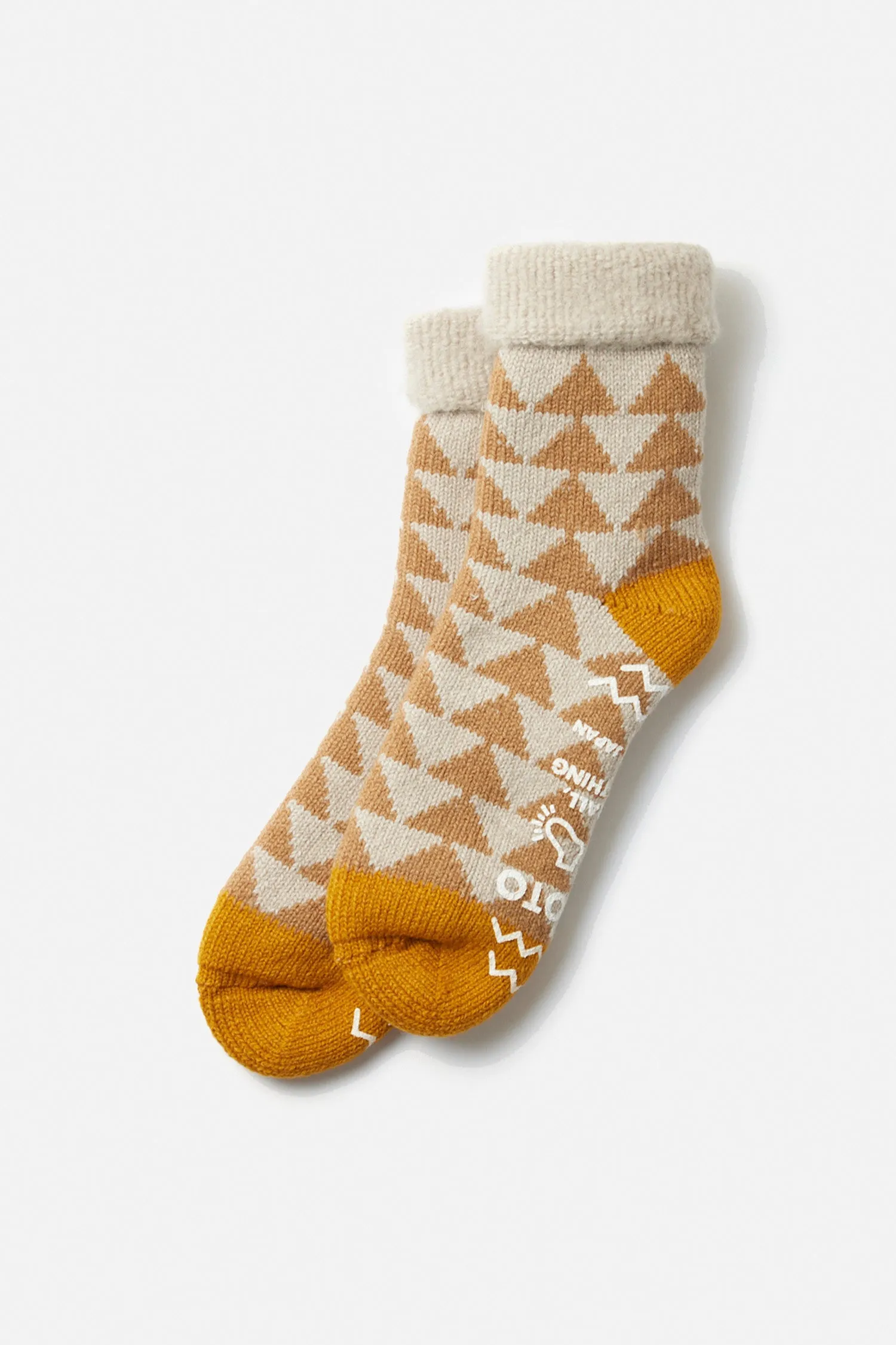 RoToTo Comfy Room Sankaku Socks / Beige Gold